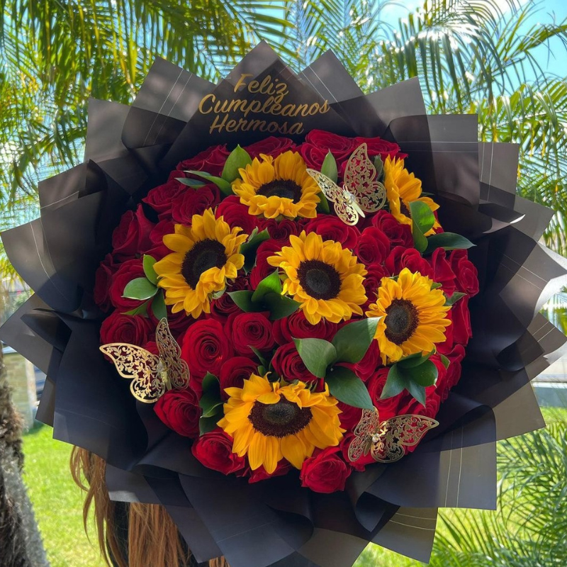Red Roses with Sunflowers
